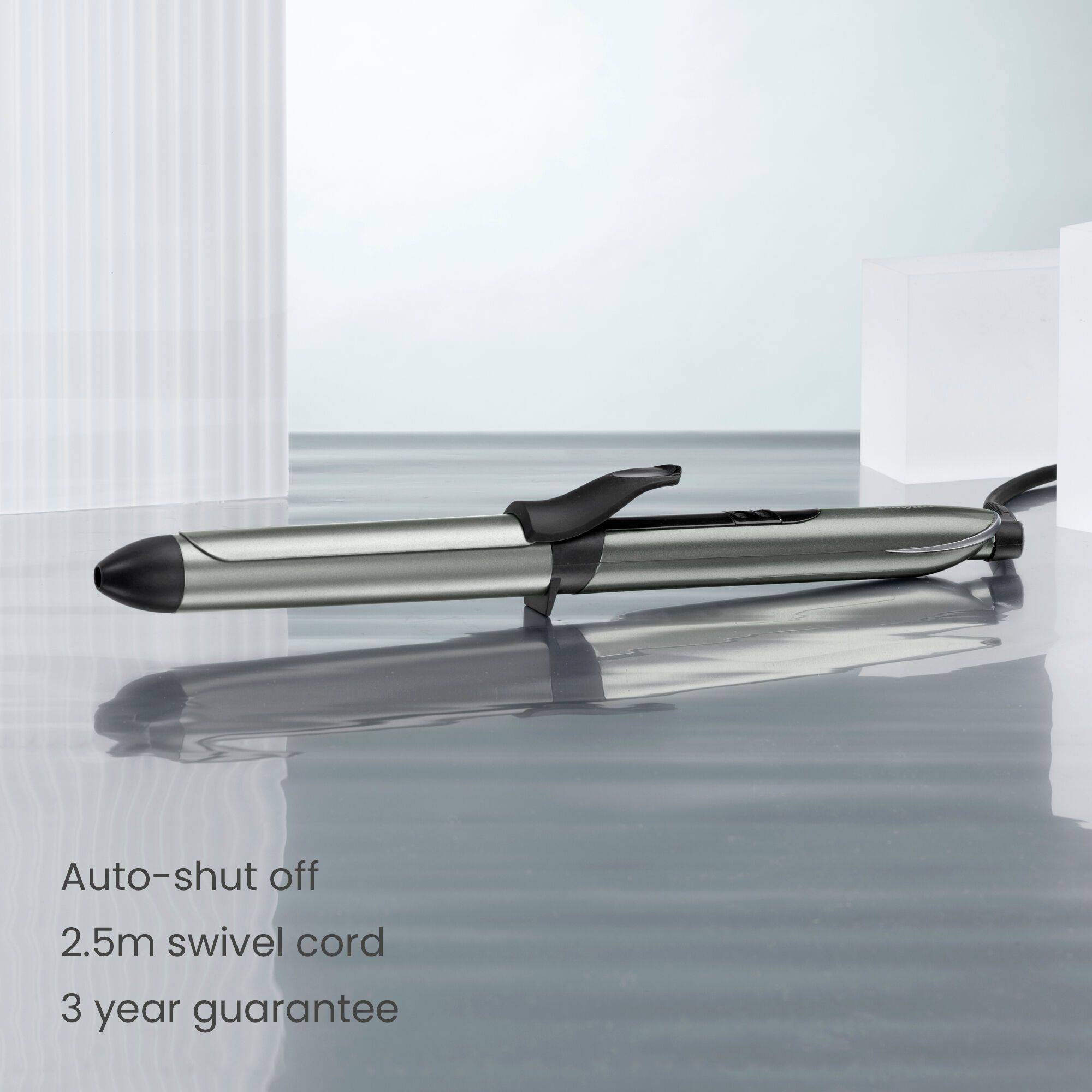 Auto-shut off.  2.5m swivel cord.  3 year guarantee.